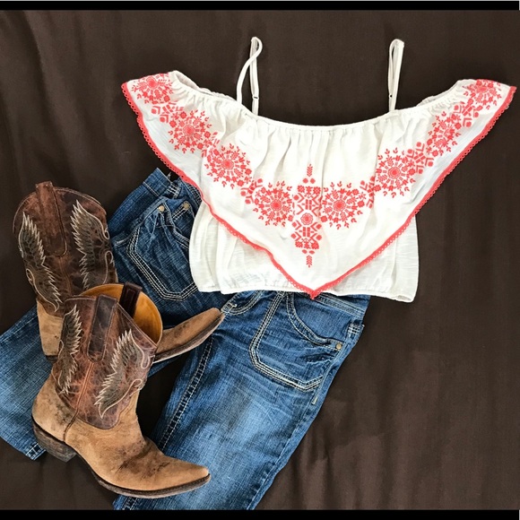 Women's off the shoulder crop top - Picture 2 of 6